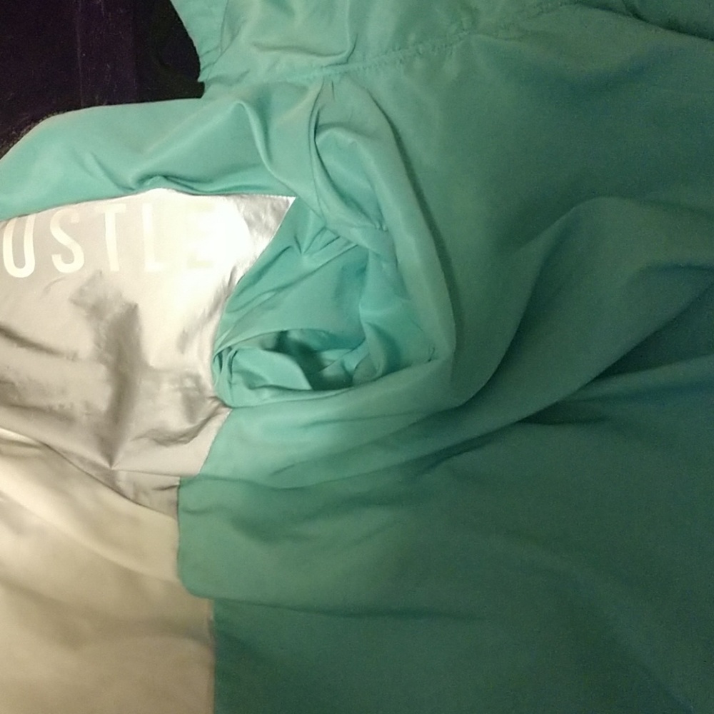 Hustle wind breaker